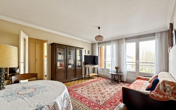 Appartement à vendre    3 pièces • 57,38 m2 Bondy