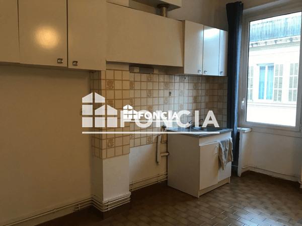 Location Appartement 2 pièces 32.15 m² - 100 RUE CONSOLAT Marseille 13001