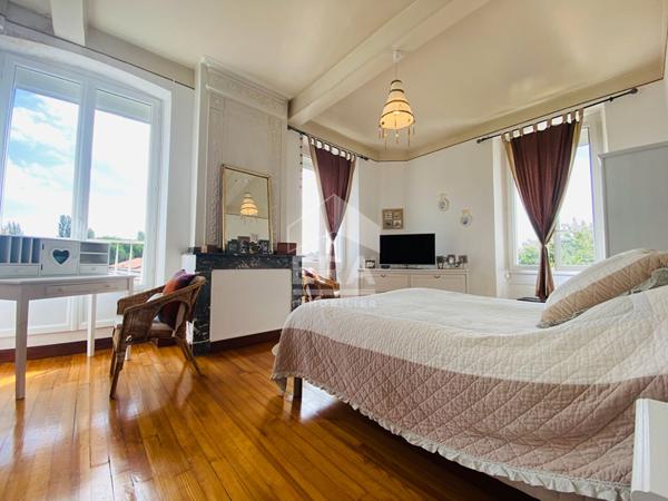 À vendre - Murs commerciaux Bar Restaurant avec chambres + Maison attenante | Villecomtal-sur-Arros