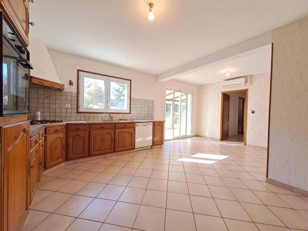 Centre Saint-Pierre-la-Noue - Villa 4 chambres + bureau sur 1 206m² de terrain