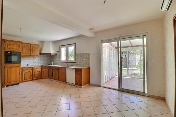 Centre Saint-Pierre-la-Noue - Villa 4 chambres + bureau sur 1 206m² de terrain