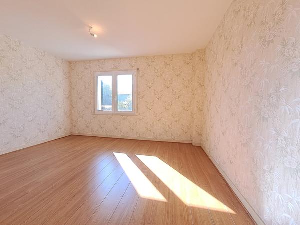 Centre Saint-Pierre-la-Noue - Villa 4 chambres + bureau sur 1 206m² de terrain