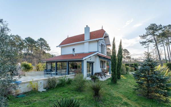 Maison à vendre    5 pièces •  Sanguinet