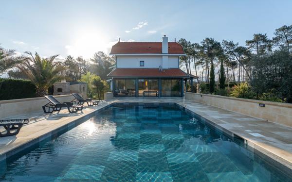 Maison à vendre    5 pièces •  Sanguinet