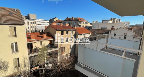 Location Appartement 2 pièces 39.4 m² - Clermont-ferrand 63000