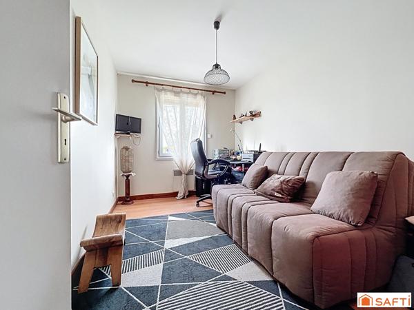 Maison 4 P, 90 m2 env. 3 chambres, Bouzy-la-Forêt