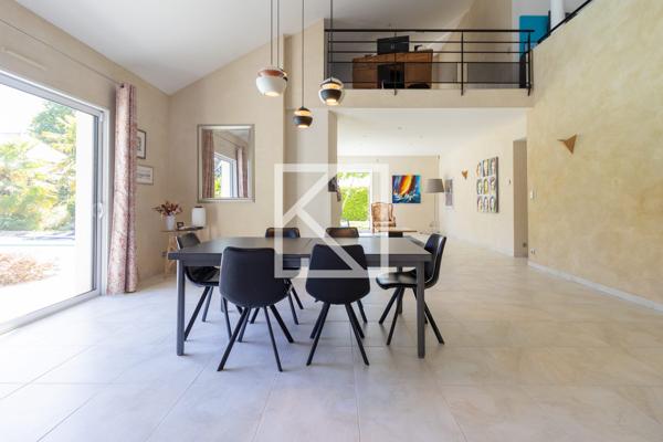 PROPRIETE CONTEMPORAINE D'EXCEPTION AU GOLF DE CHOLET
