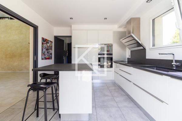 PROPRIETE CONTEMPORAINE D'EXCEPTION AU GOLF DE CHOLET