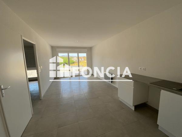 Location Appartement 2 pièces 39.62 m² - RUE DES COMBATTANTS D'AFRIQUE DU NORD Frejus 83600