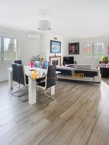 Vente                                                      Maison
                        
                     6 pièces                      180 m2                     à Perpignan