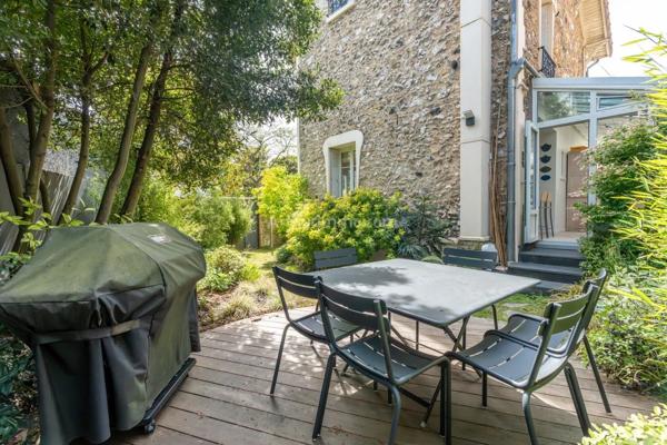 Vente                                                      Maison
                        
                     7 pièces                      140 m2                     à Le Perreux-sur-Marne