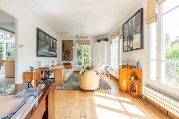 Vente                                                      Maison
                        
                     7 pièces                      140 m2                     à Le Perreux-sur-Marne