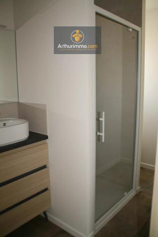 Location                                                      Maison
                        
                     4 pièces                      80 m2                     à La Croix-Helléan