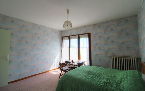 Maison à vendre    9 pièces •  Saint-Maurice-sur-Aveyron