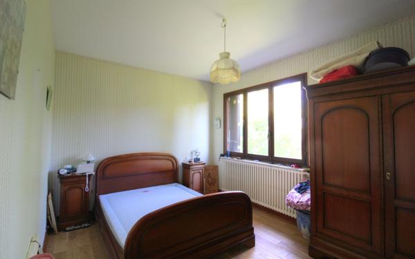 Maison à vendre    9 pièces •  Saint-Maurice-sur-Aveyron