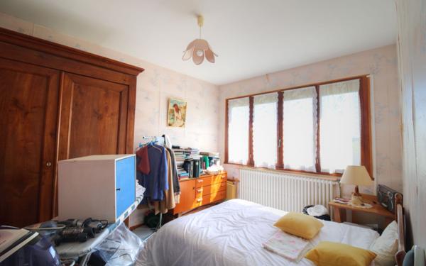 Maison à vendre    9 pièces •  Saint-Maurice-sur-Aveyron