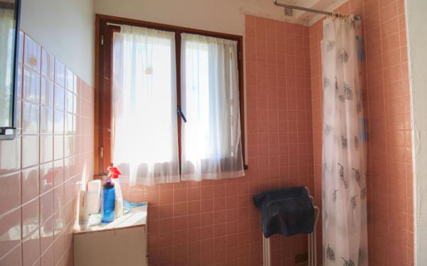 Maison à vendre    9 pièces •  Saint-Maurice-sur-Aveyron