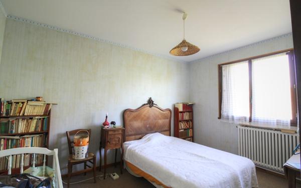 Maison à vendre    9 pièces •  Saint-Maurice-sur-Aveyron