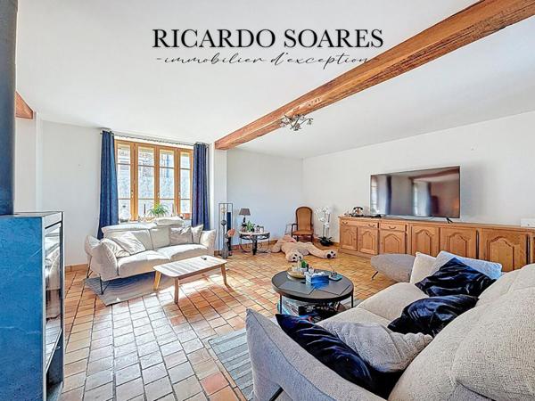 LONGÈRE RÉNOVÉE EN 2016 / 160m2 AU SOL / 3 CHAMBRES / SEJOUR 45m2 / GARAGE / TERRAIN 1015m2