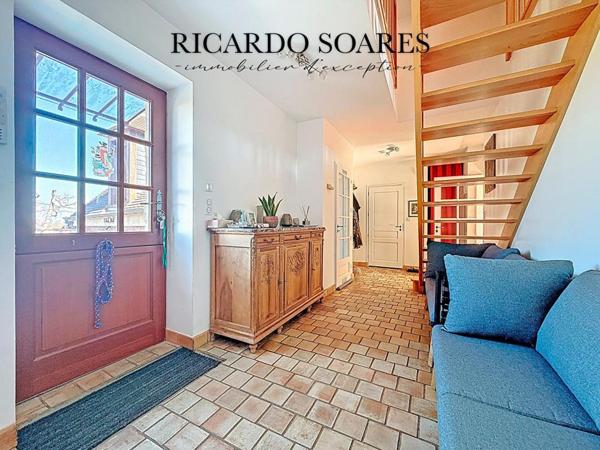 LONGÈRE RÉNOVÉE EN 2016 / 160m2 AU SOL / 3 CHAMBRES / SEJOUR 45m2 / GARAGE / TERRAIN 1015m2