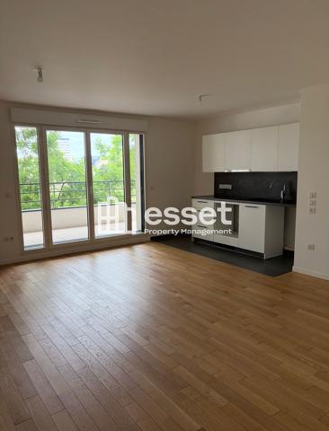 Location Appartement 2 pièces 42.23 m² - Courbevoie 92400