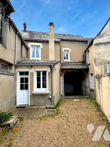 MAISON DE VILLAGE