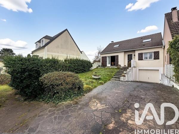 Maison à vendre 5 pièces 107 m² Sainte-Geneviève-des-Bois