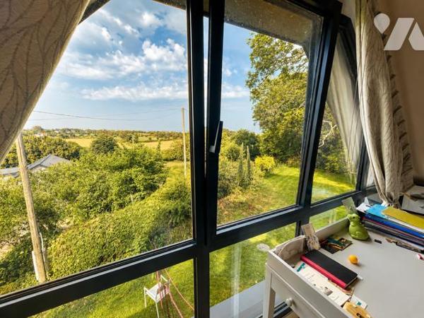PLOUZANÉ - SECTEUR DELLEC - PROPRIÉTÉE 169M² - TERRAIN 3150M² ENVIRON