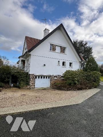 SAINT GERMAIN DU CORBEIS : maison à usage d'habitation (217m²)