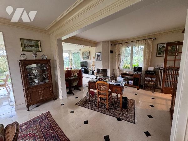 SAINT GERMAIN DU CORBEIS : maison à usage d'habitation (217m²)