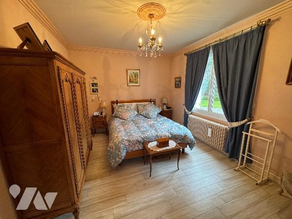 SAINT GERMAIN DU CORBEIS : maison à usage d'habitation (217m²)