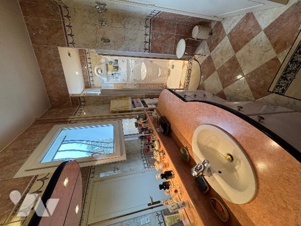 SAINT GERMAIN DU CORBEIS : maison à usage d'habitation (217m²)