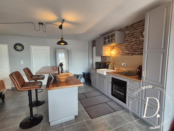 SUPERBE APPARTEMENT AVEC TERRASSE, 2 PLACES DE PARKINGS