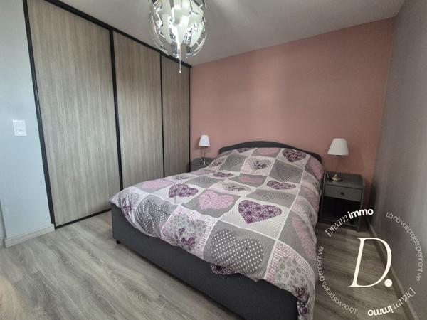 SUPERBE APPARTEMENT AVEC TERRASSE, 2 PLACES DE PARKINGS