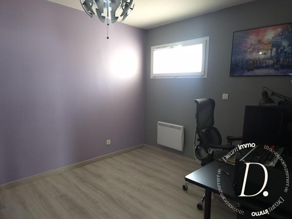 SUPERBE APPARTEMENT AVEC TERRASSE, 2 PLACES DE PARKINGS