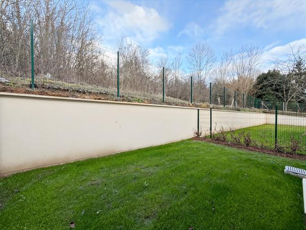 Maison de ville neuve Oinville sur montcient