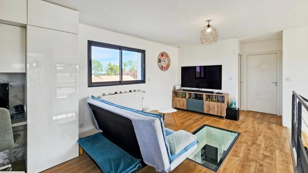 Maison contemporaine avec double garage et prestations de qualité à vendre 6 pièces MOMERES (65)