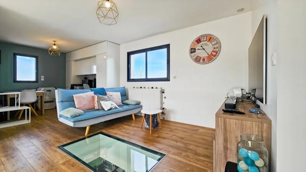 Maison contemporaine avec double garage et prestations de qualité à vendre 6 pièces MOMERES (65)