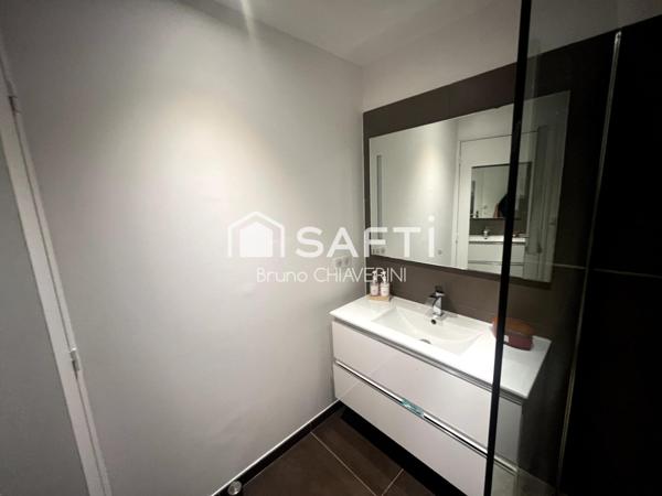 Bel appartement en duplex proche commerces au calme