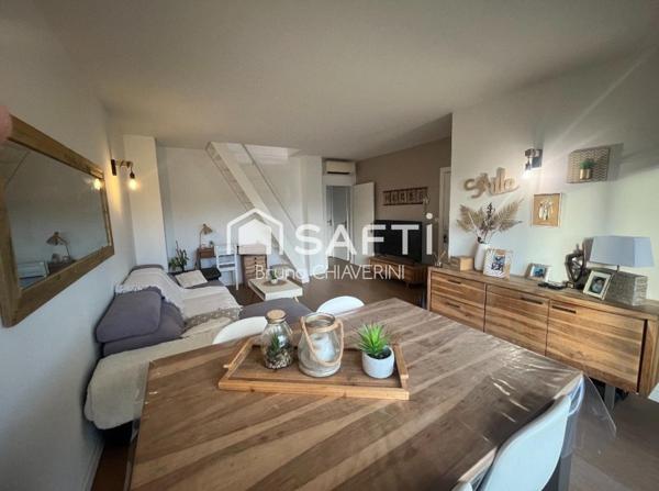 Bel appartement en duplex proche commerces au calme