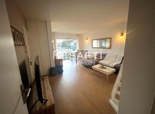 Bel appartement en duplex proche commerces au calme