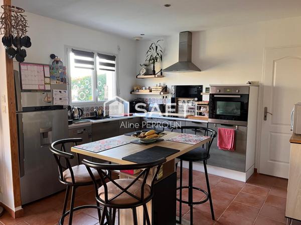 Maison au calme avec jardin, garage et 3 chambres