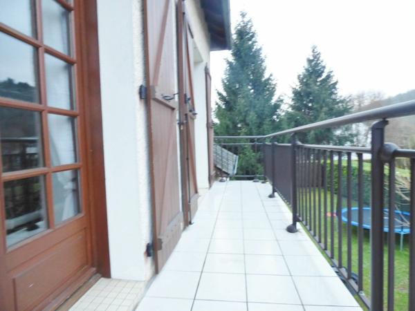 Appartement à louer    4 pièces •  Saint-Viance