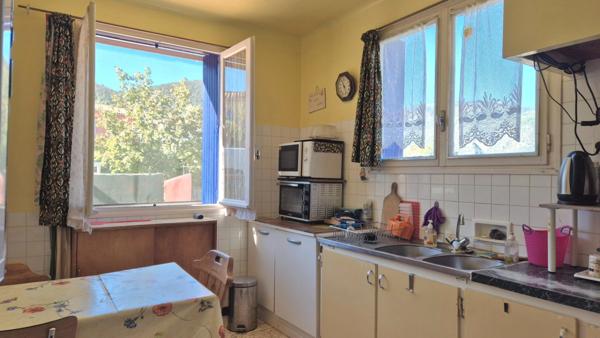 Maison à vendre 7 pièces, garage et jardin, RIA SIRACH (66)