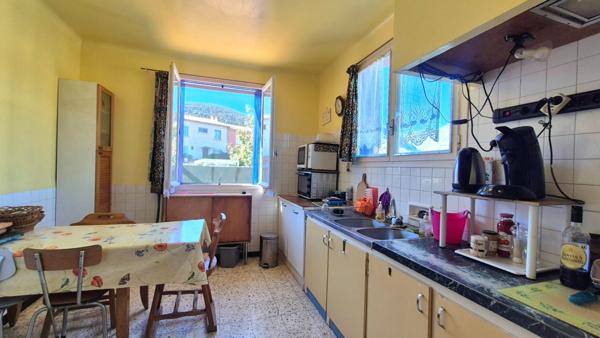 Maison à vendre 7 pièces, garage et jardin, RIA SIRACH (66)