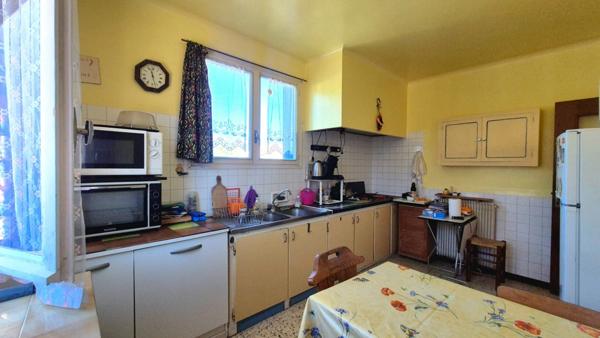 Maison à vendre 7 pièces, garage et jardin, RIA SIRACH (66)