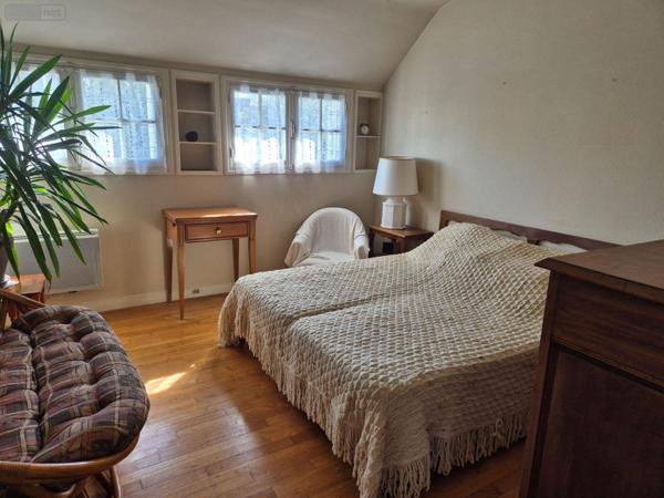 Maison individuelle à vendre à Saint-Pol-de-Léon dans le Finistère (29250), ref : 29104-MAIS1117