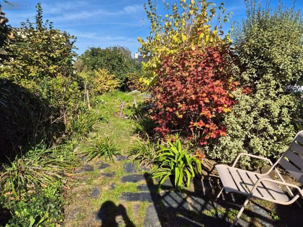 Maison individuelle à vendre à Saint-Pol-de-Léon dans le Finistère (29250), ref : 29104-MAIS1117