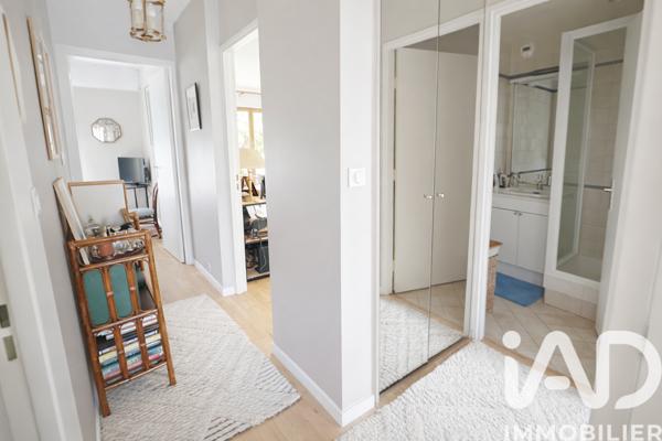 Appartement à vendre 4 pièces 84 m² Courbevoie