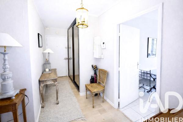 Appartement à vendre 4 pièces 84 m² Courbevoie